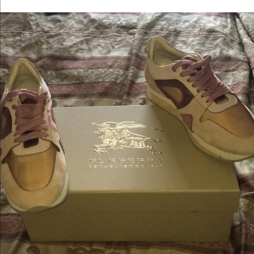 Burberry sneakers - Picture 8 of 8